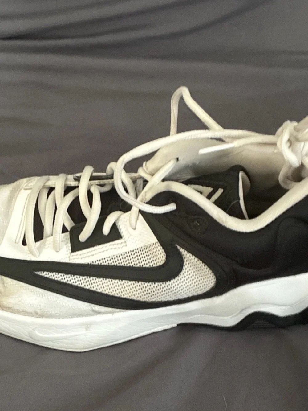 Nike Men’s White and Black Athletic Trainers